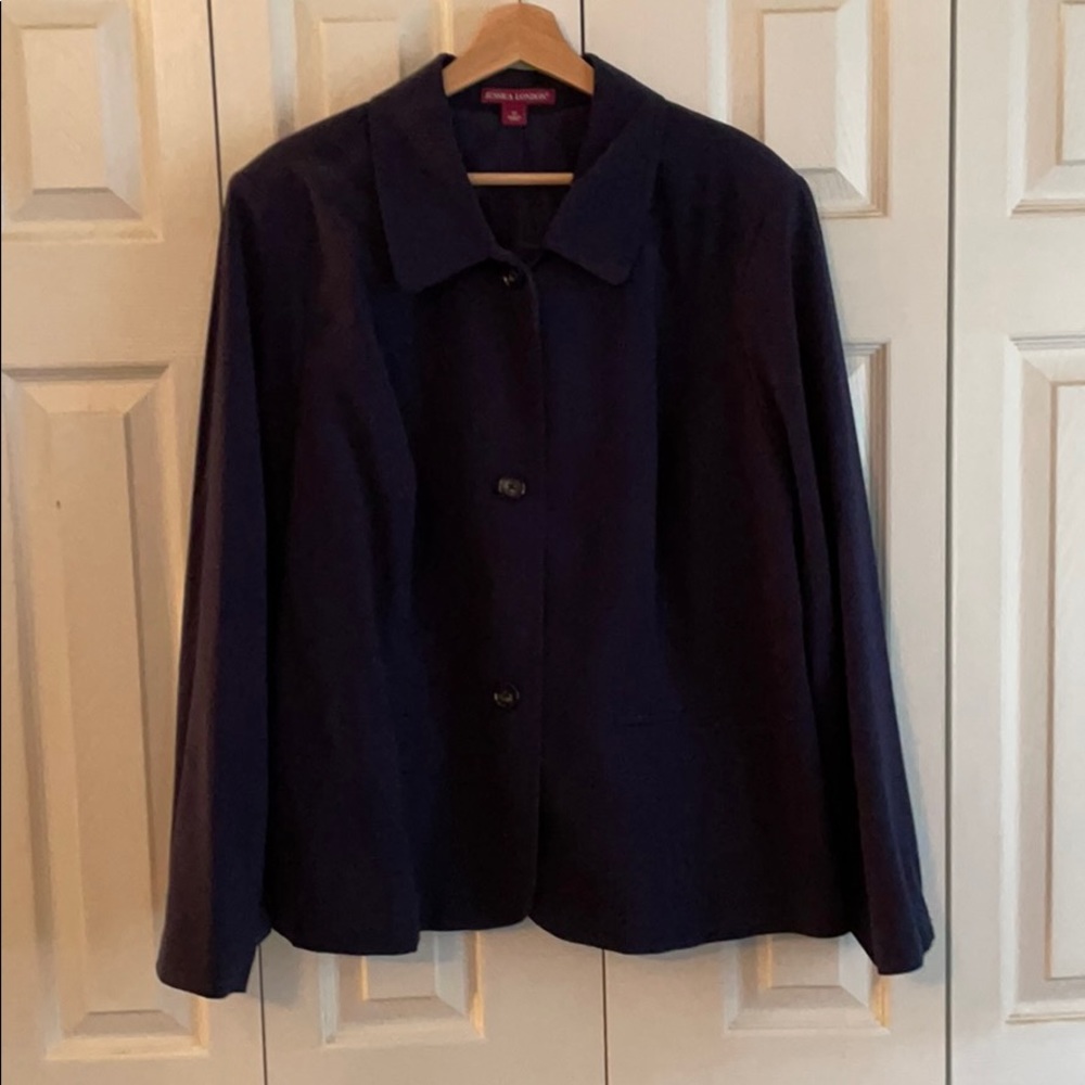 Nearly new navy blazer